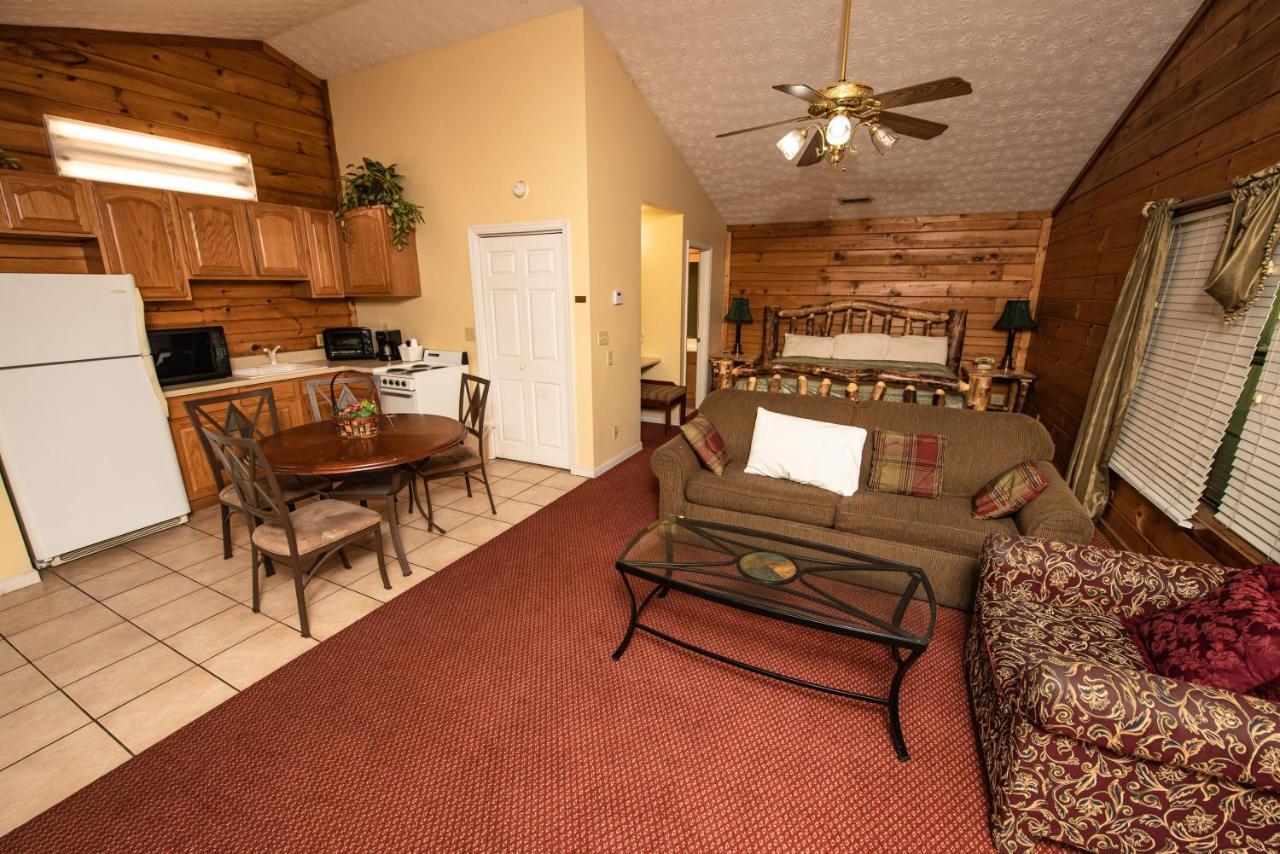 Cabin Close To Parkway Rd With River View Pigeon Forge Ngoại thất bức ảnh
